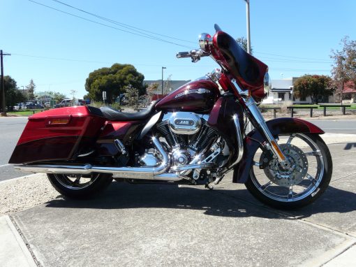 2012 CVO FLXSE3 STREET GLIDE - Image 3
